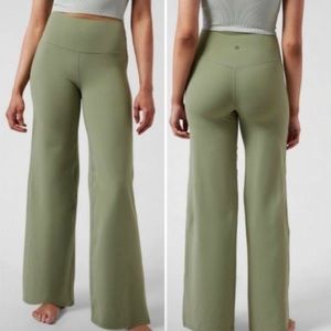 ATHLETA Elation wide leg pants - eucalyptus green